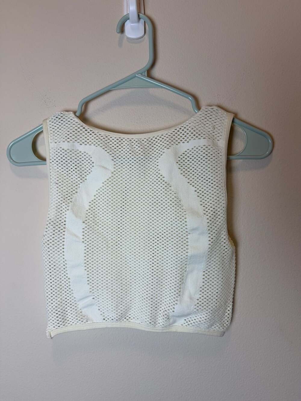 Out From Under Mesh Crop Tank Top Size XS/S White